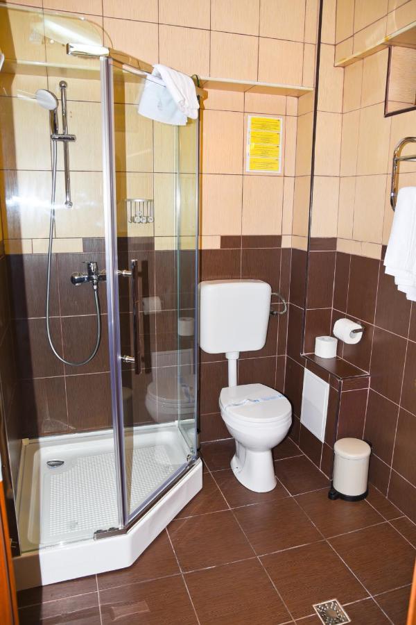 Delta Est Hotel & Restaurant Суліна Екстер'єр фото