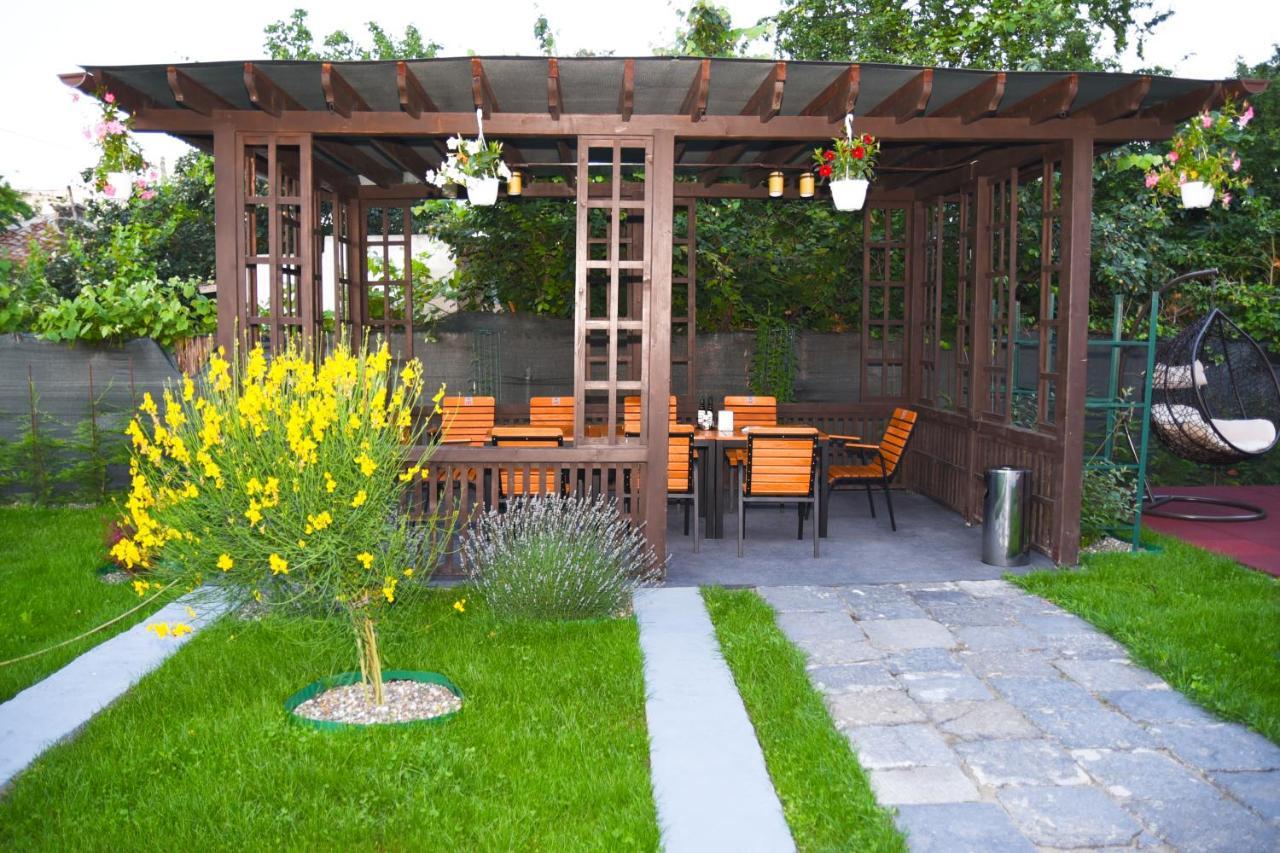 Delta Est Hotel & Restaurant Суліна Екстер'єр фото
