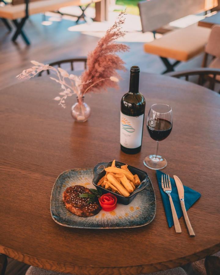 Delta Est Hotel & Restaurant Суліна Екстер'єр фото